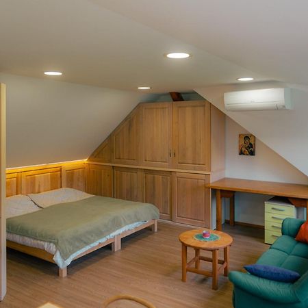 Country Retreat, Near Ljubljana City, Apartma Na Vasi, Blizu Mesta Ljubljana Apartman Medvode Kültér fotó